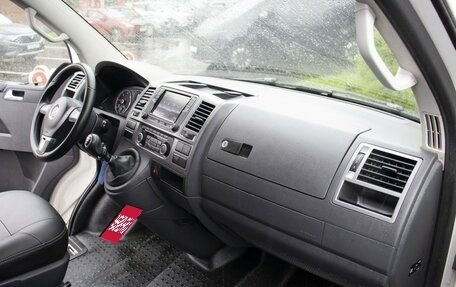 Volkswagen Caravelle T5, 2014 год, 1 425 000 рублей, 13 фотография