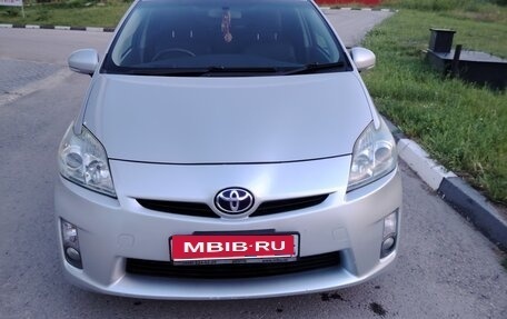 Toyota Prius, 2011 год, 1 050 000 рублей, 1 фотография