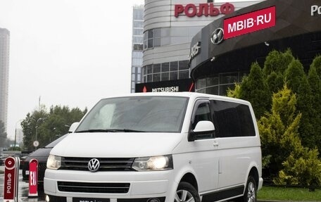 Volkswagen Caravelle T5, 2014 год, 1 425 000 рублей, 1 фотография