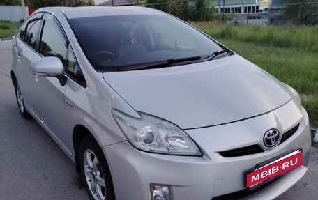 Toyota Prius, 2011 год, 1 050 000 рублей, 5 фотография