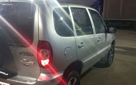 Chevrolet Niva I рестайлинг, 2003 год, 269 999 рублей, 4 фотография