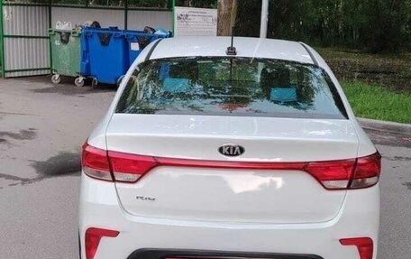 KIA Rio IV, 2018 год, 1 050 000 рублей, 13 фотография