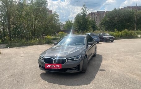 BMW 5 серия, 2022 год, 7 150 000 рублей, 2 фотография