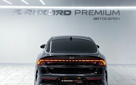 KIA K5 II, 2019 год, 2 500 000 рублей, 33 фотография