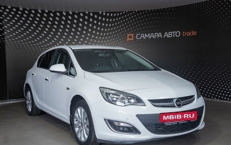 Opel Astra J, 2013 год, 588 500 рублей, 3 фотография