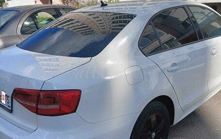 Volkswagen Jetta VI, 2015 год, 950 000 рублей, 2 фотография
