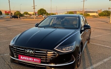 Hyundai Sonata VIII, 2019 год, 2 390 000 рублей, 2 фотография