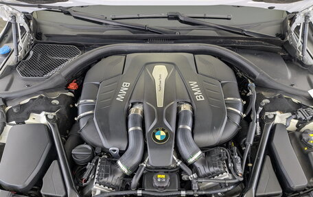 BMW 7 серия, 2016 год, 2 990 000 рублей, 9 фотография
