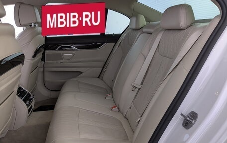 BMW 7 серия, 2016 год, 2 990 000 рублей, 12 фотография