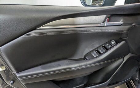 Mazda 6, 2020 год, 2 450 000 рублей, 21 фотография