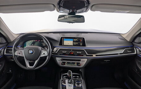 BMW 7 серия, 2022 год, 8 800 000 рублей, 14 фотография