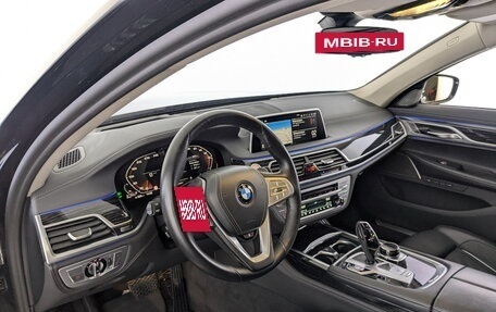 BMW 7 серия, 2022 год, 8 800 000 рублей, 16 фотография