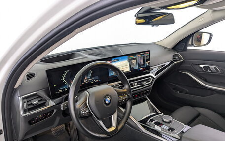 BMW 3 серия, 2022 год, 4 900 000 рублей, 16 фотография
