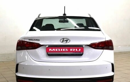 Hyundai Solaris II рестайлинг, 2021 год, 1 355 000 рублей, 3 фотография
