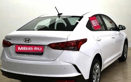Hyundai Solaris II рестайлинг, 2021 год, 1 355 000 рублей, 4 фотография