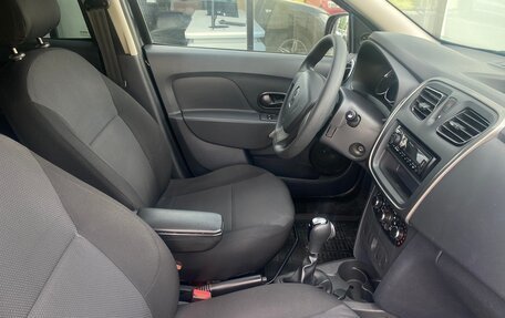 Renault Logan II, 2016 год, 850 000 рублей, 15 фотография
