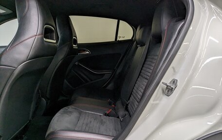 Mercedes-Benz GLA, 2016 год, 2 190 000 рублей, 29 фотография