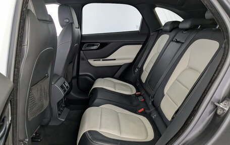 Jaguar F-Pace, 2016 год, 2 950 000 рублей, 10 фотография