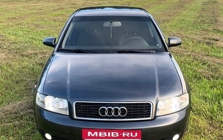 Audi A4, 2003 год, 450 000 рублей, 10 фотография