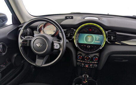 MINI Hatch, 2021 год, 2 490 000 рублей, 29 фотография