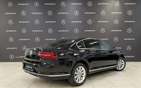 Volkswagen Passat B8 рестайлинг, 2017 год, 1 890 000 рублей, 5 фотография