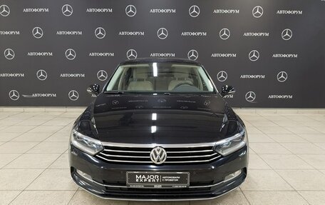 Volkswagen Passat B8 рестайлинг, 2017 год, 1 890 000 рублей, 2 фотография