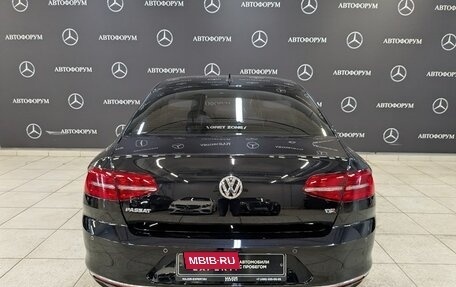 Volkswagen Passat B8 рестайлинг, 2017 год, 1 890 000 рублей, 6 фотография