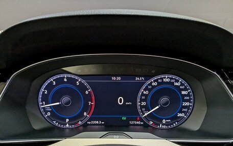Volkswagen Passat B8 рестайлинг, 2017 год, 1 890 000 рублей, 17 фотография