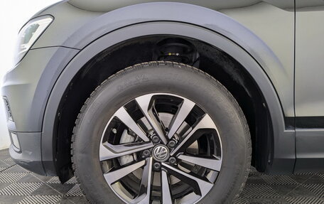 Volkswagen Tiguan II, 2019 год, 2 850 000 рублей, 13 фотография