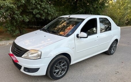 Renault Logan I, 2013 год, 300 000 рублей, 1 фотография