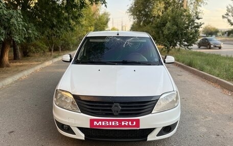 Renault Logan I, 2013 год, 300 000 рублей, 2 фотография