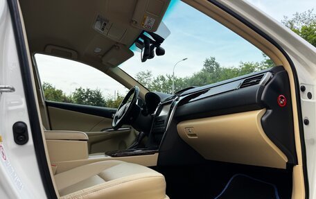 Toyota Camry, 2016 год, 2 350 000 рублей, 9 фотография