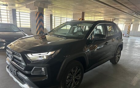 Toyota RAV4, 2025 год, 3 770 000 рублей, 20 фотография
