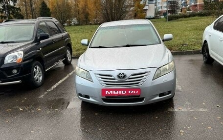 Toyota Camry, 2008 год, 900 000 рублей, 4 фотография