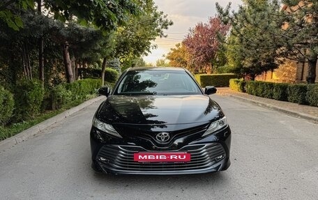 Toyota Camry, 2018 год, 2 650 000 рублей, 6 фотография