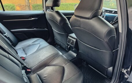 Toyota Camry, 2018 год, 2 650 000 рублей, 20 фотография
