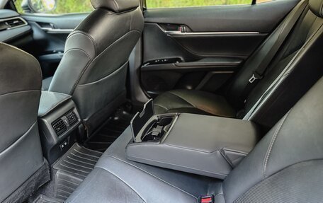 Toyota Camry, 2018 год, 2 650 000 рублей, 25 фотография