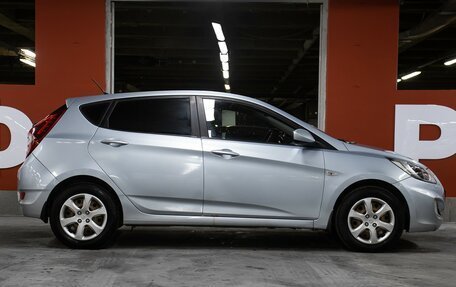 Hyundai Solaris II рестайлинг, 2012 год, 698 000 рублей, 4 фотография
