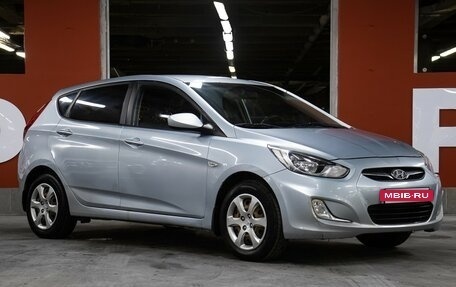 Hyundai Solaris II рестайлинг, 2012 год, 698 000 рублей, 3 фотография