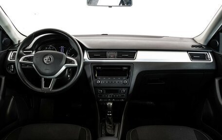 Skoda Rapid I, 2015 год, 999 000 рублей, 10 фотография