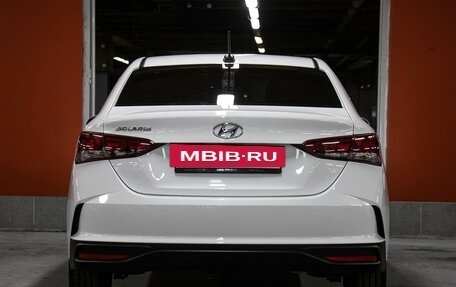 Hyundai Solaris II рестайлинг, 2021 год, 1 898 000 рублей, 6 фотография
