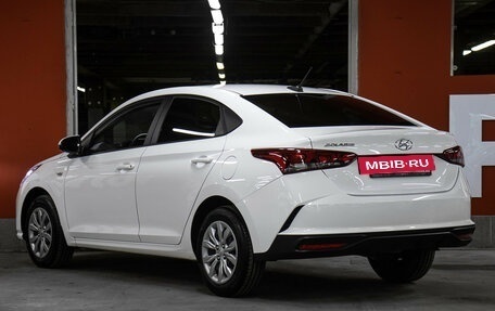 Hyundai Solaris II рестайлинг, 2021 год, 1 898 000 рублей, 7 фотография