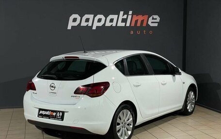 Opel Astra J, 2010 год, 599 000 рублей, 3 фотография