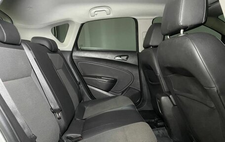 Opel Astra J, 2010 год, 599 000 рублей, 12 фотография