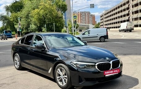 BMW 5 серия, 2021 год, 4 250 000 рублей, 2 фотография