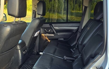 Mitsubishi Pajero IV, 2015 год, 2 490 000 рублей, 9 фотография