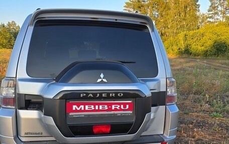 Mitsubishi Pajero IV, 2015 год, 2 490 000 рублей, 6 фотография
