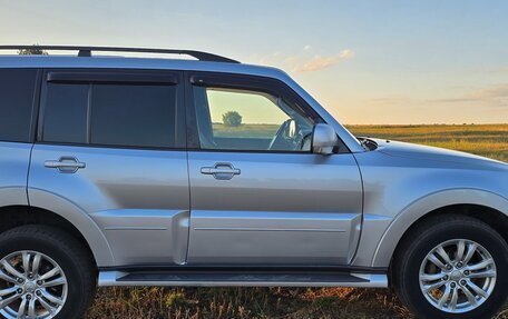 Mitsubishi Pajero IV, 2015 год, 2 490 000 рублей, 12 фотография