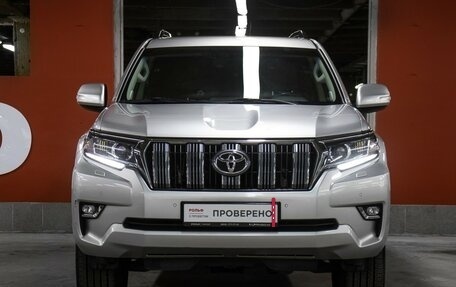 Toyota Land Cruiser Prado 150 рестайлинг 2, 2020 год, 4 998 000 рублей, 2 фотография