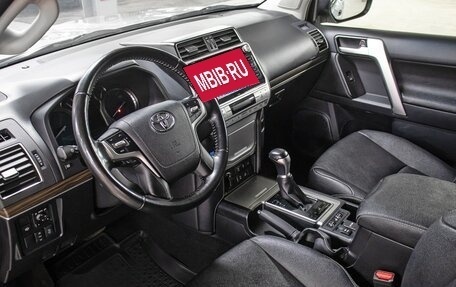Toyota Land Cruiser Prado 150 рестайлинг 2, 2020 год, 4 998 000 рублей, 16 фотография